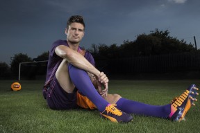 PG电子模拟器试玩在线-阿扎伦卡五场连超关键助攻，TES极限挑战再攀高峰